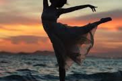 狗仔疑曝董璇黑历史和金主分开后和高云翔闪婚男方被唐嫣抛弃！