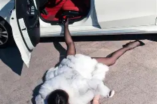 风流成性终遭反噬！38岁袁姗姗人设彻底崩塌名利双失难挽颓势